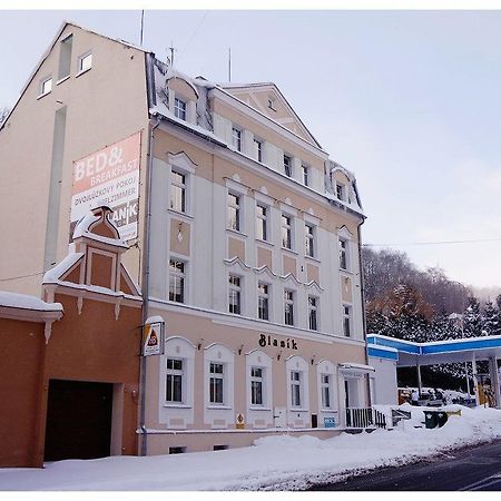 Blanik Hotel Jáchymov Buitenkant foto