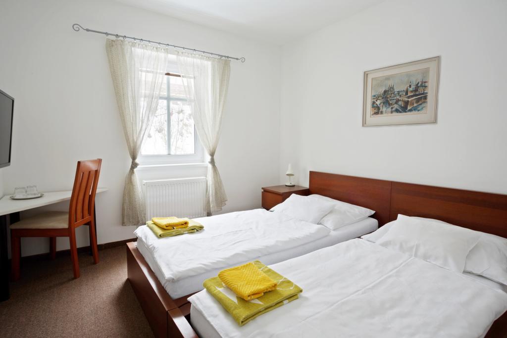 Blanik Hotel Jáchymov Buitenkant foto